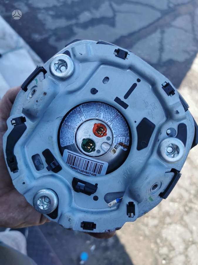 Audi A4 airbags