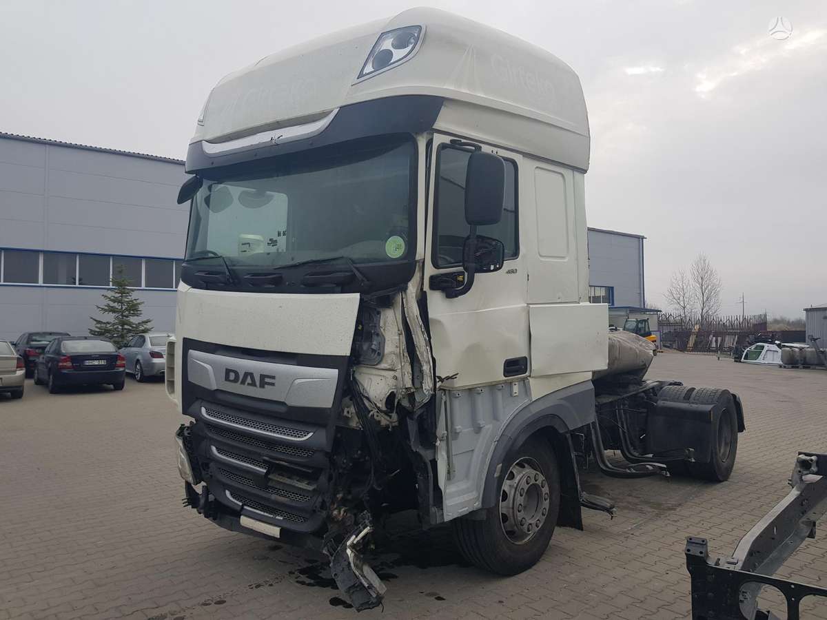 DAF XF106, semi-trailer trucks
