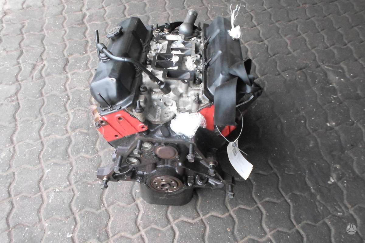 Pontiac Firebird Variklis 3 1b