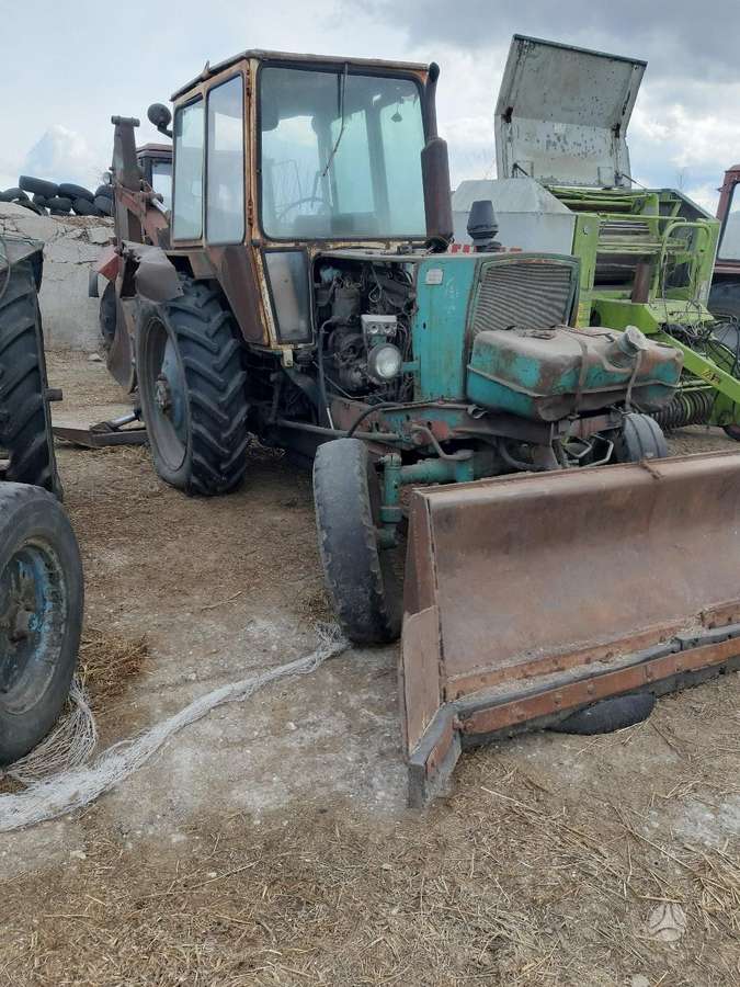 JUMZ Eo 2621, tractors