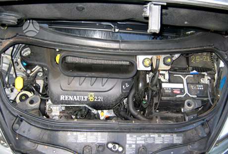 Renault Espace dzinēja detaļas