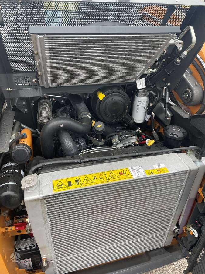 Case SV280B, mini iekrāvēji