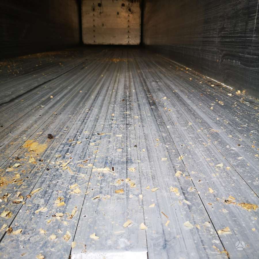 Knapen, with moving floor