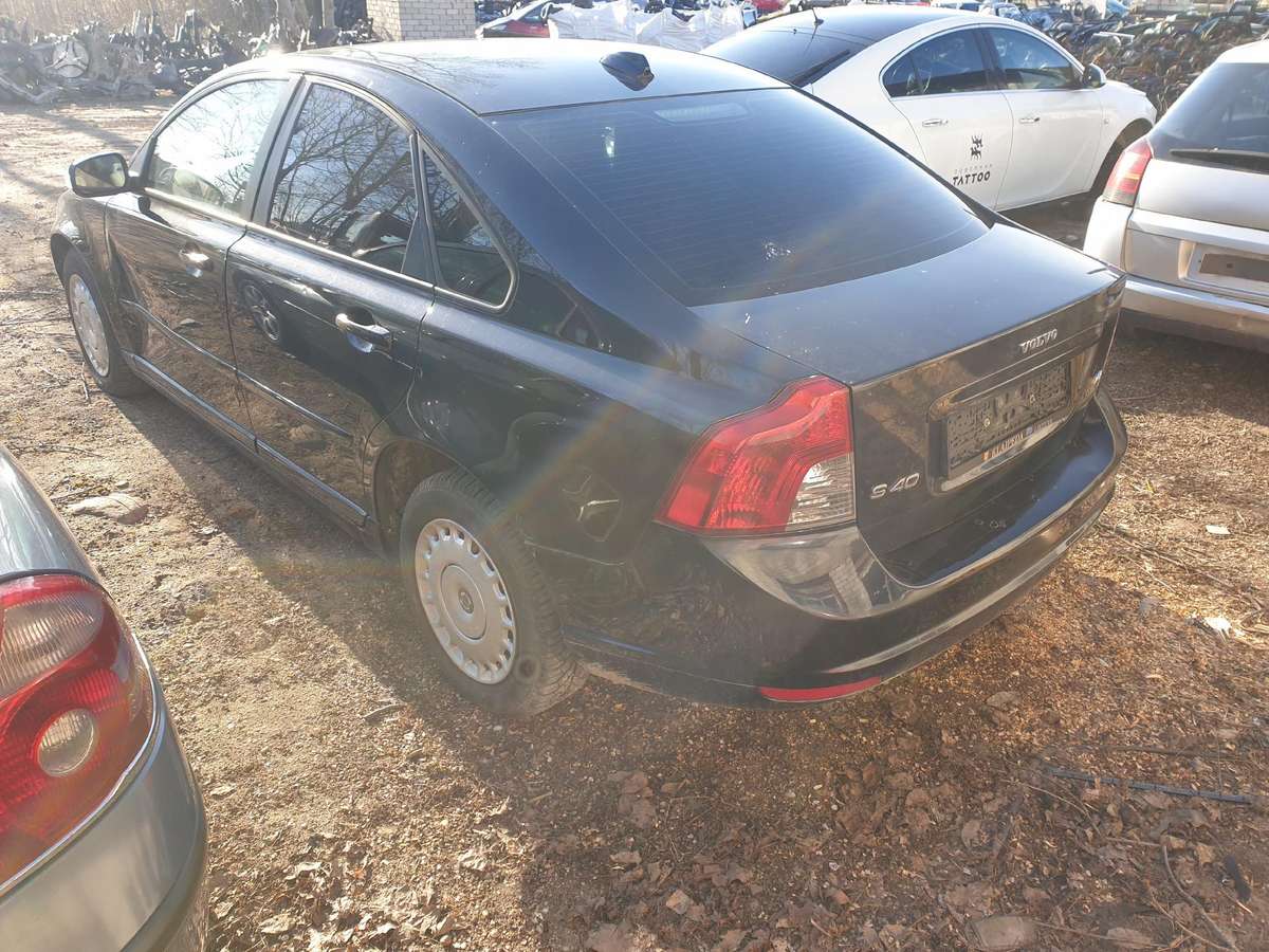 Volvo S40 dalimis