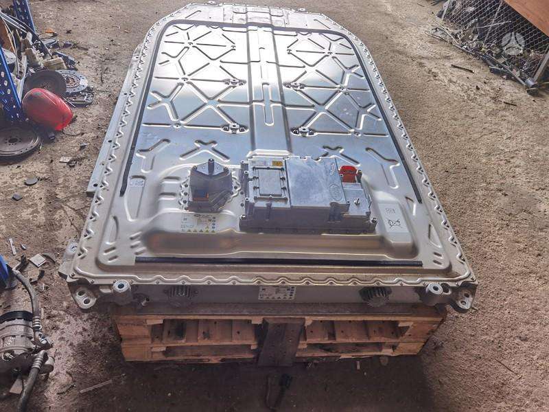 Jaguar I-Pace batteries