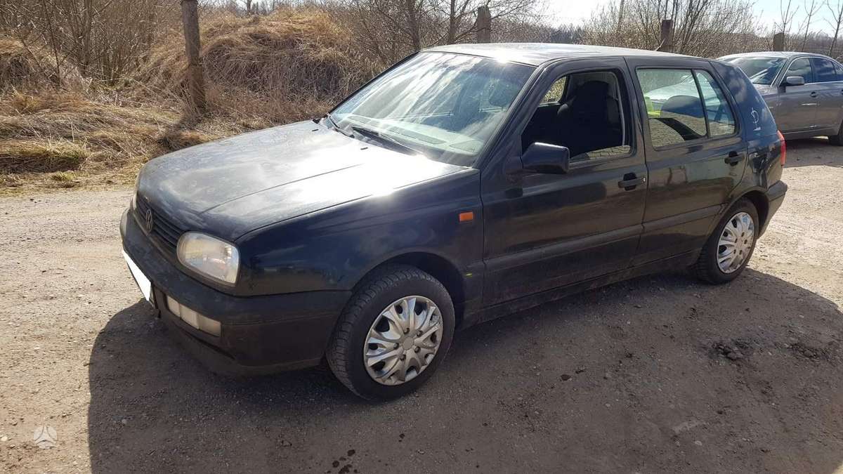 Volkswagen Golf rezerves daļās