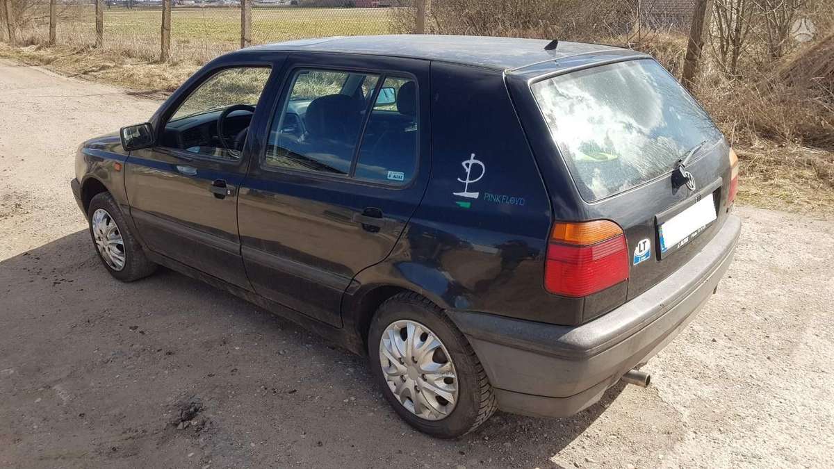 Volkswagen Golf rezerves daļās