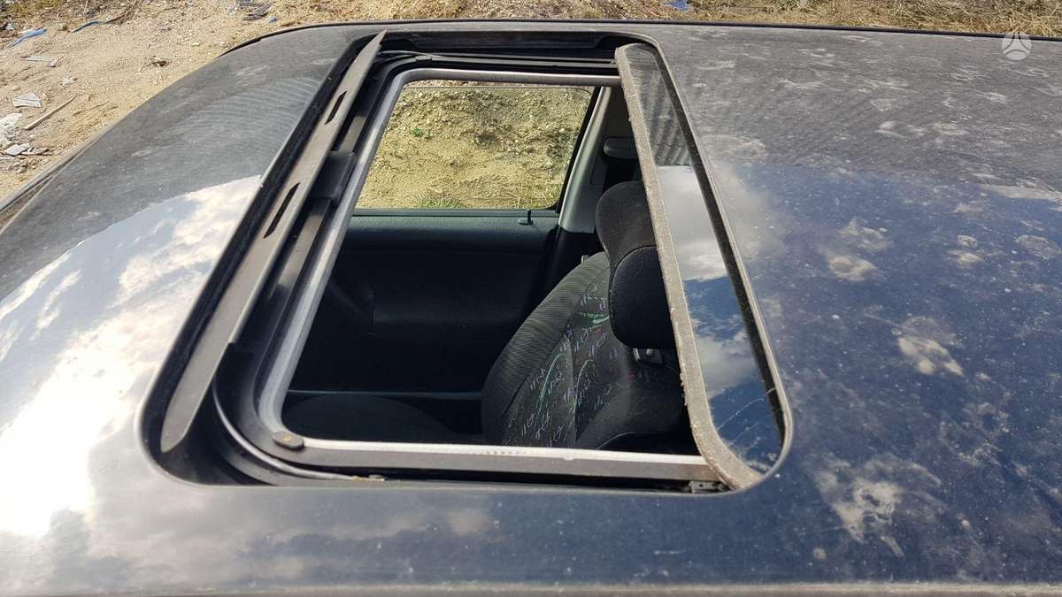 Volkswagen Golf dalimis
