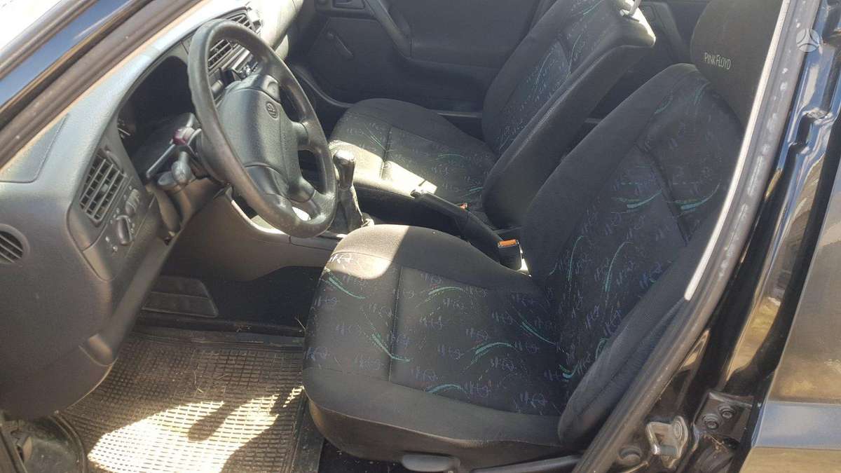 Volkswagen Golf rezerves daļās