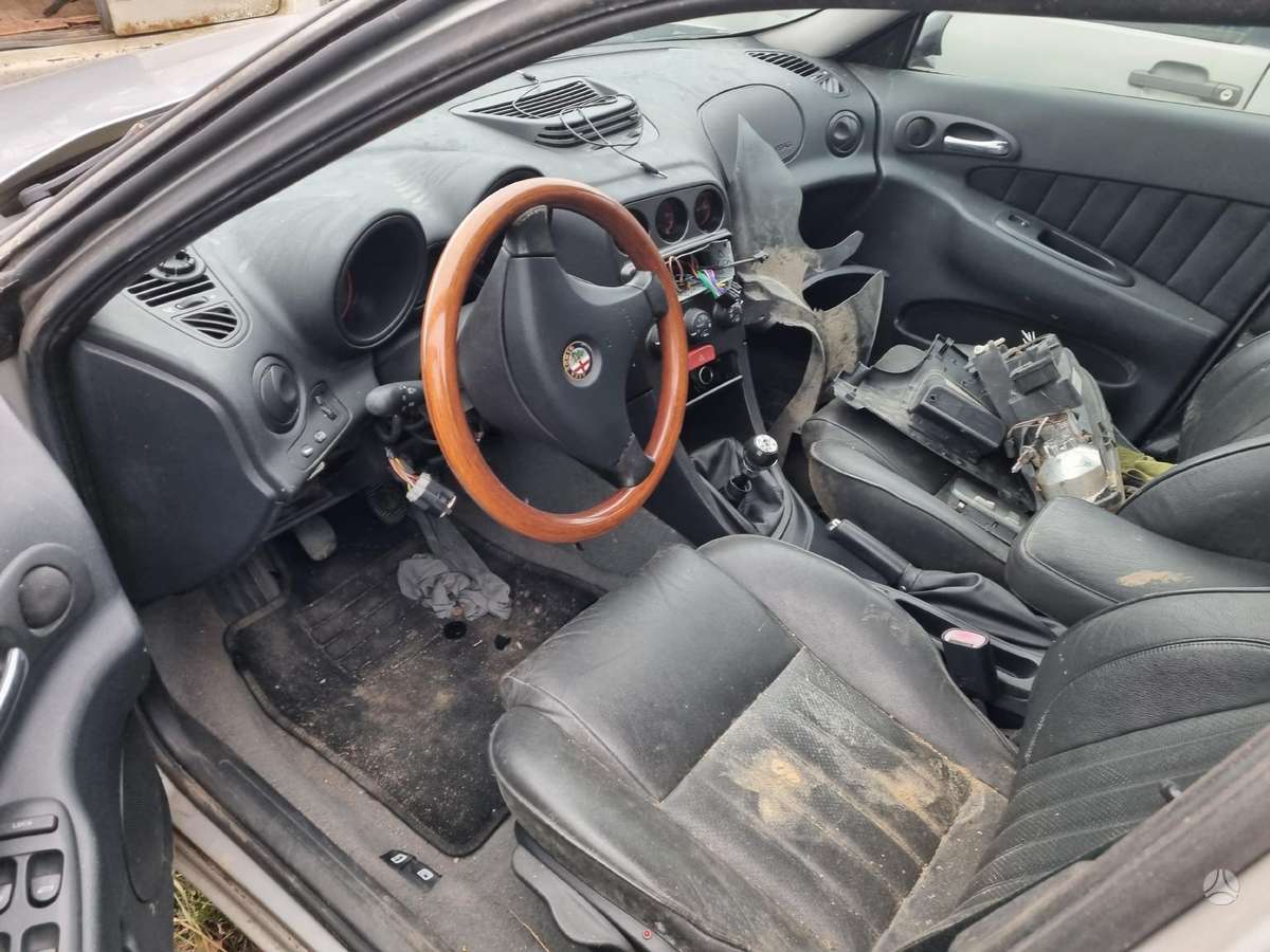 Alfa Romeo 156