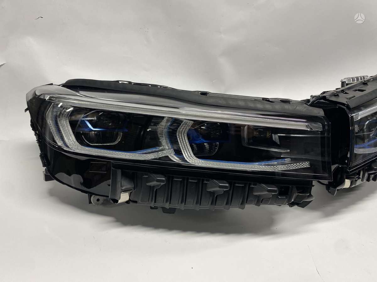 BMW 7 serija фары