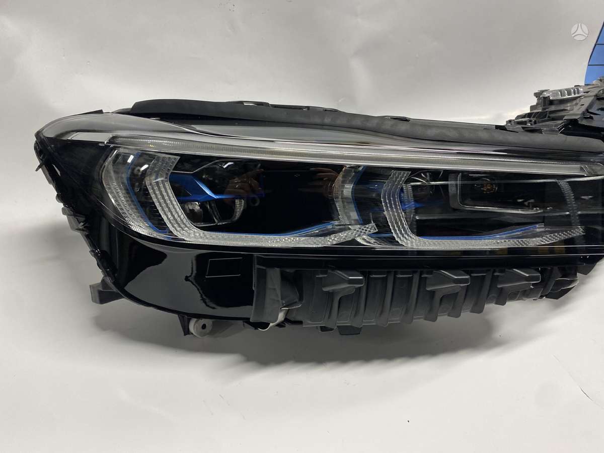 BMW 7 serija lights