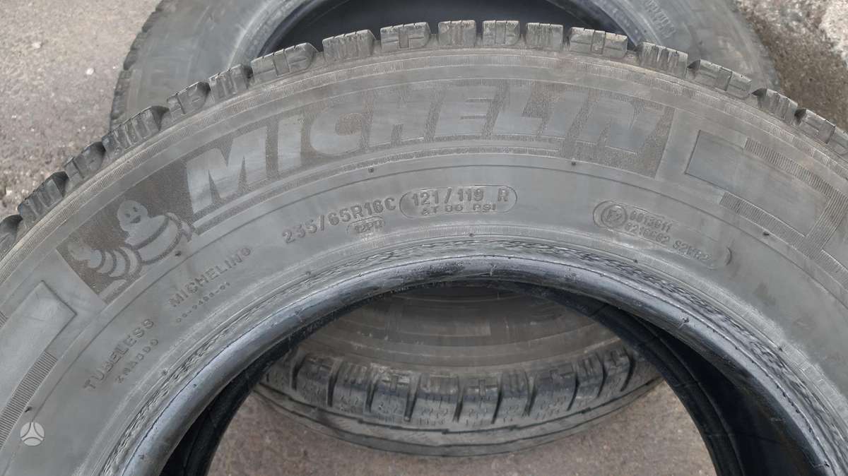 Continental Michelin, summer 235/65 R16