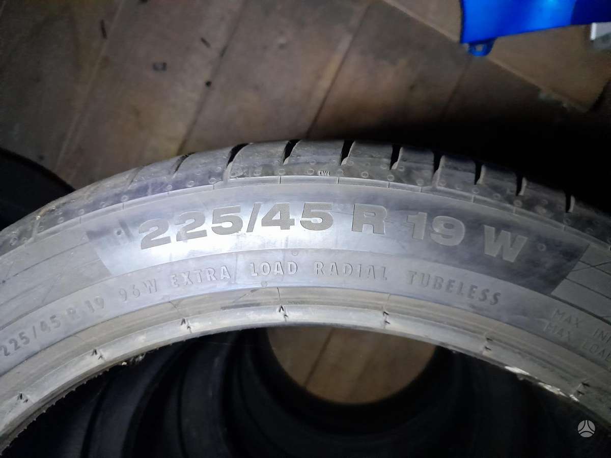 Continental, summer 225/45 R19