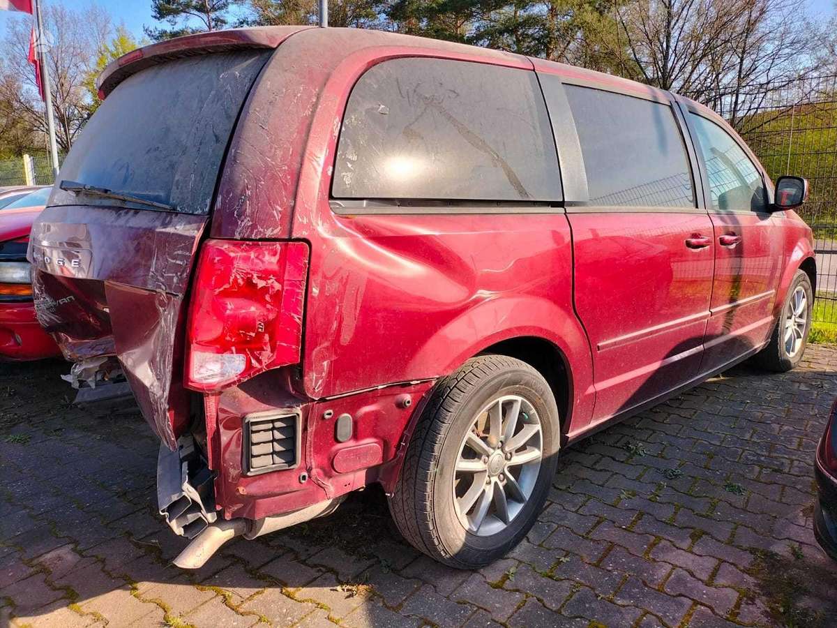 Dodge Grand Caravan dalimis