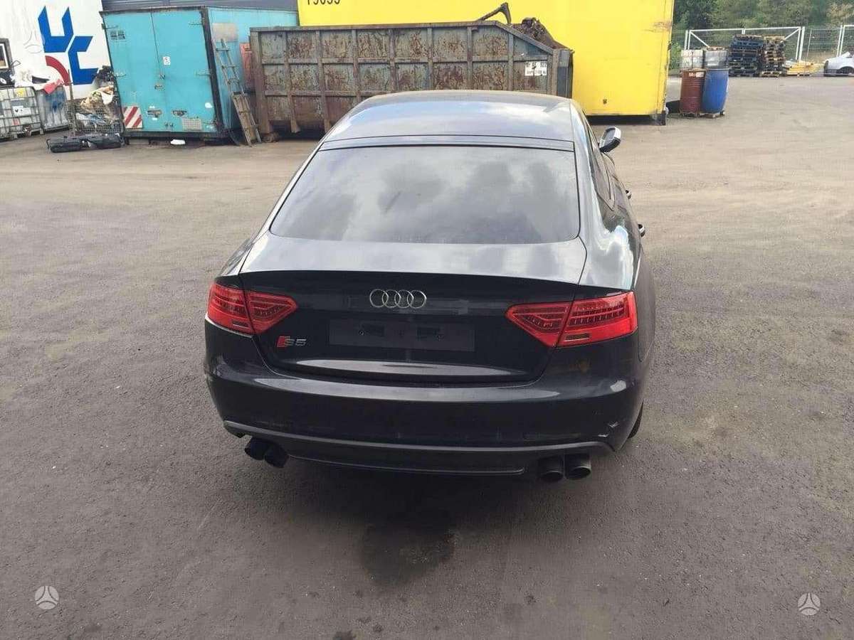 Audi S5