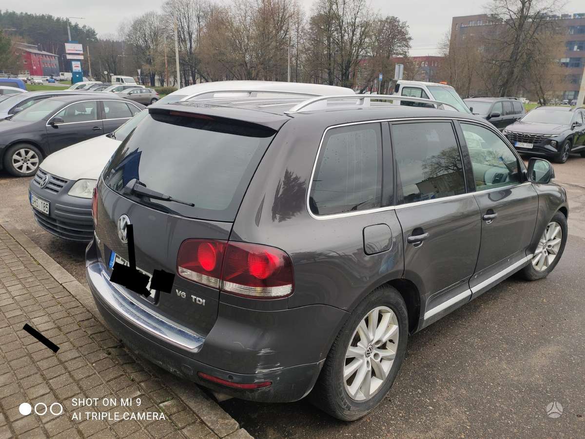 Volkswagen Touareg