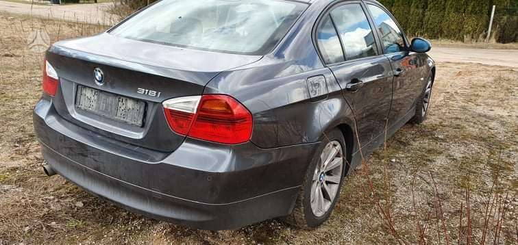 BMW 318 Dalimis