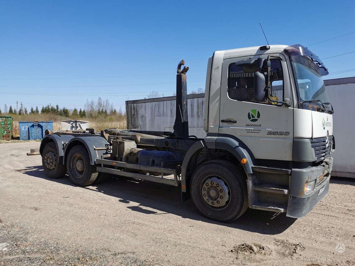 Mercedes-Benz 2528, trucks