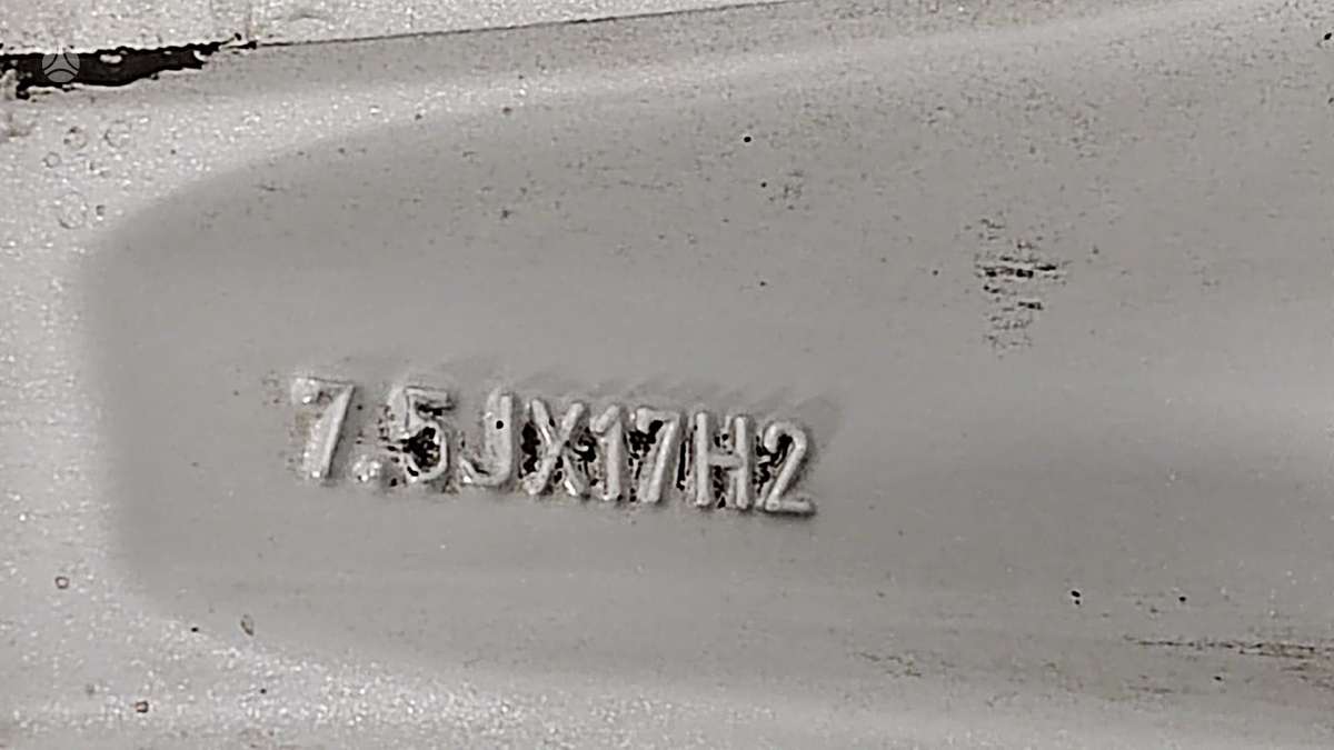 Ford KUGA, lengvojo lydinio, R17