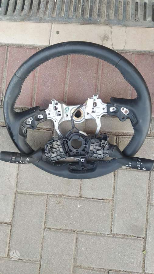 Toyota Highlander kėbulo dalys
