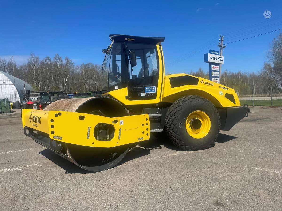 Bomag BW 211 D-5, vibro technika