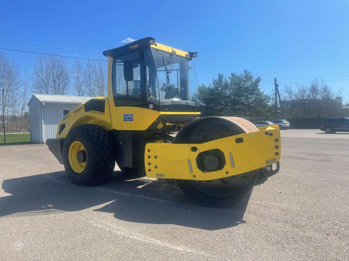 Bomag BW 211 D-5, вибромашины