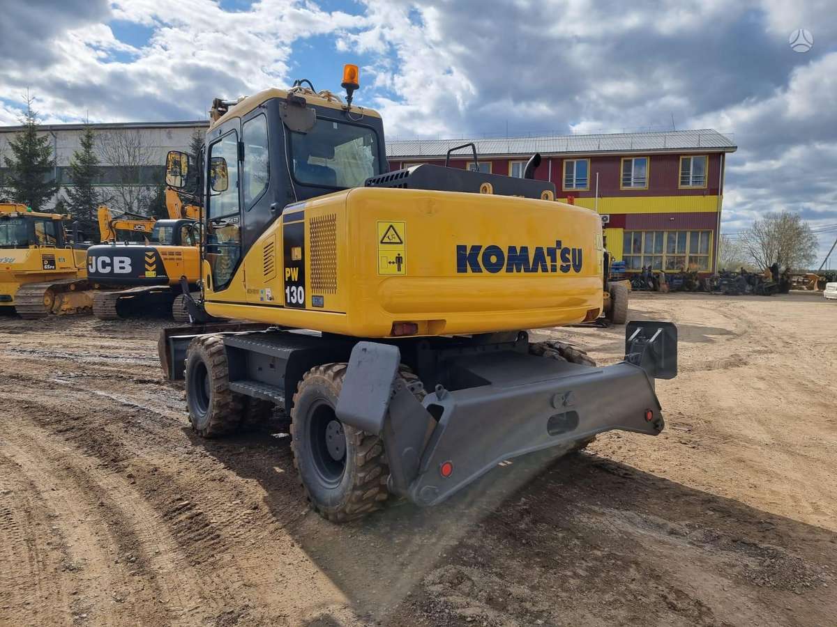 Komatsu PW130-7K, ekskavatoriai