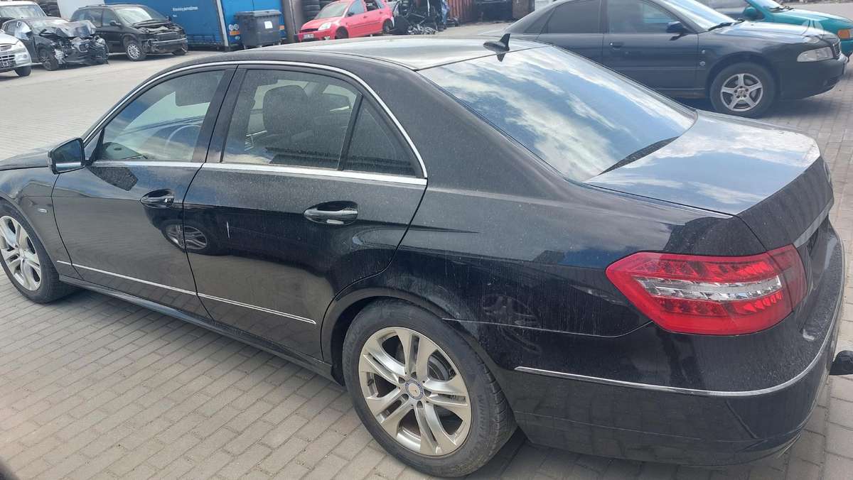 Mercedes-Benz E350