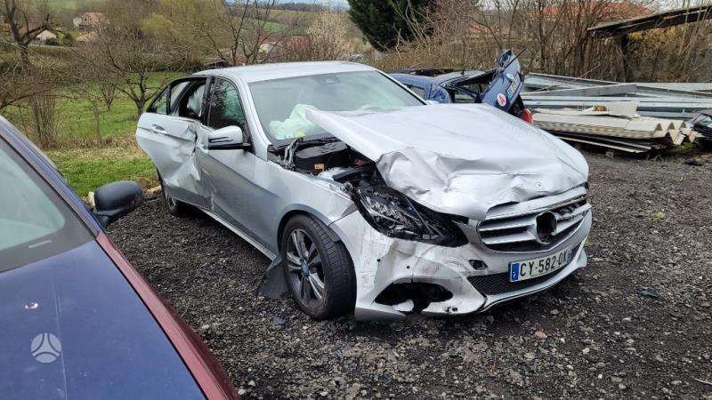 Mercedes-Benz E klasė по частям. Rida 82000km