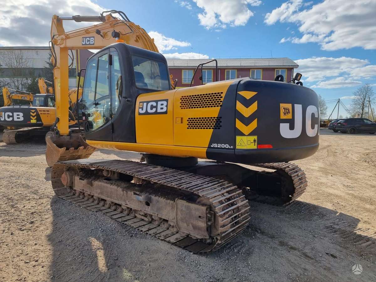 JCB JS200LC, экскаваторы