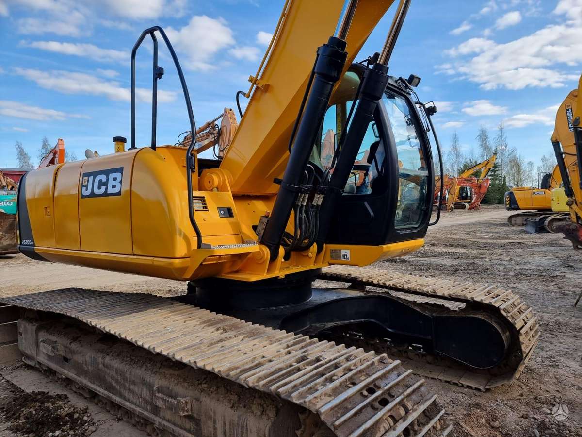 JCB JS200LC, экскаваторы