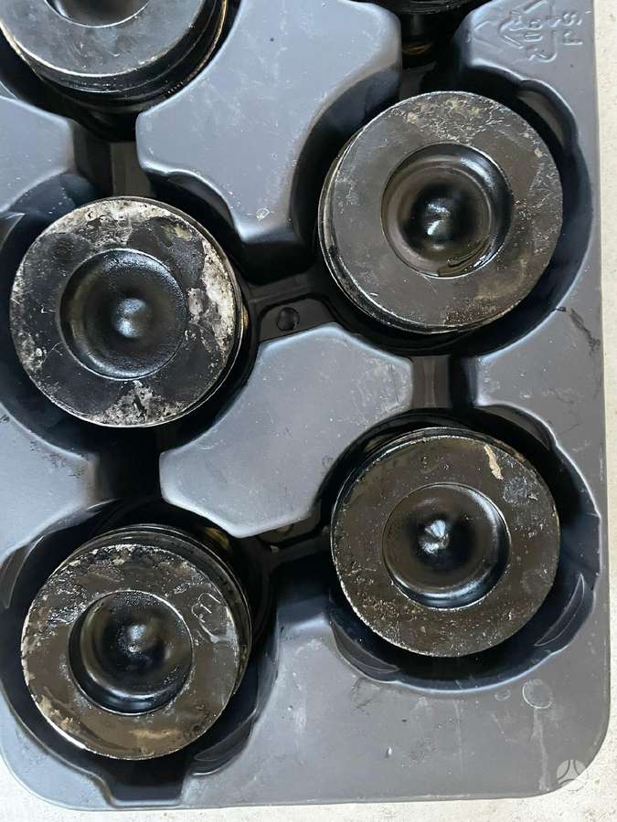Mazda CX-7, R2AA, pistons