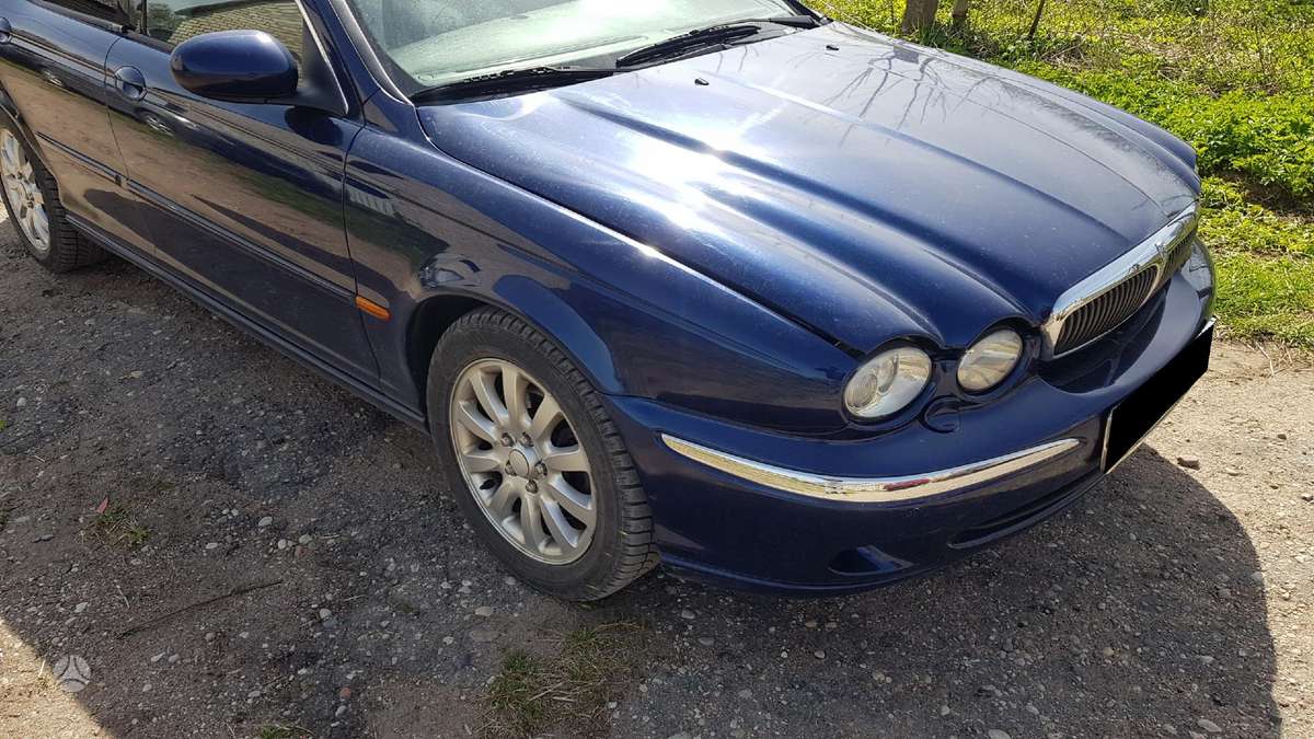 Jaguar X-Type