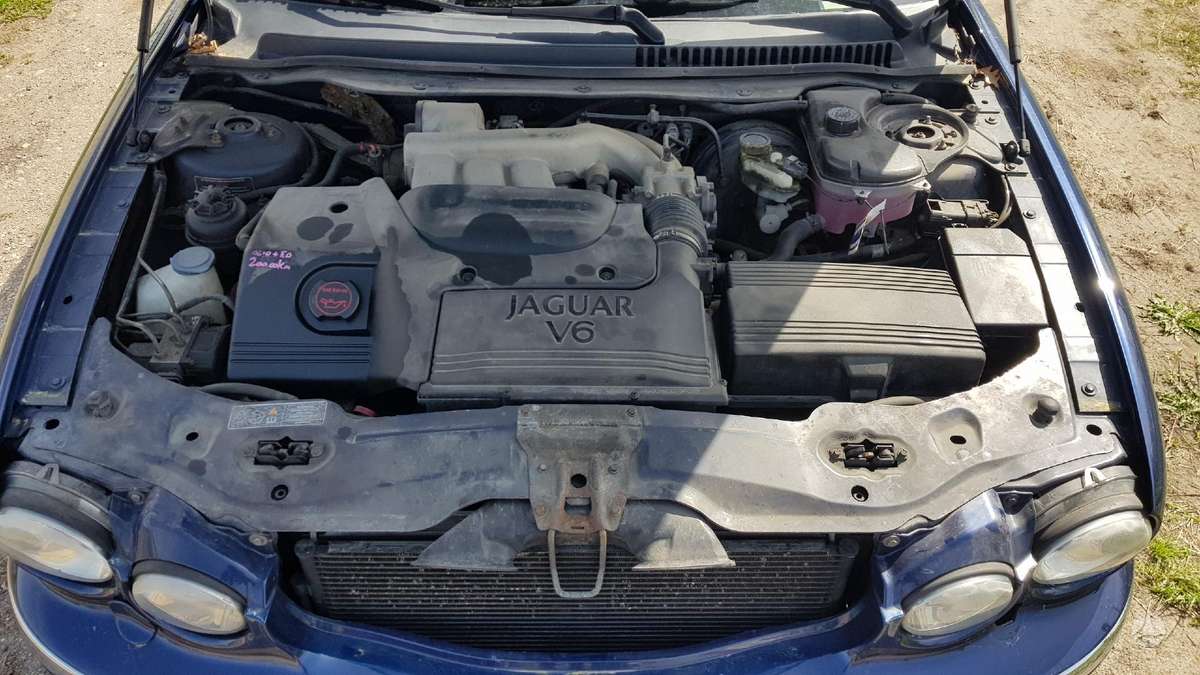 Jaguar X-Type