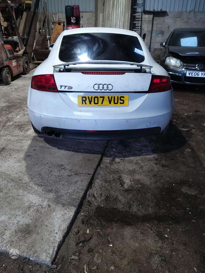 Audi TT по частям