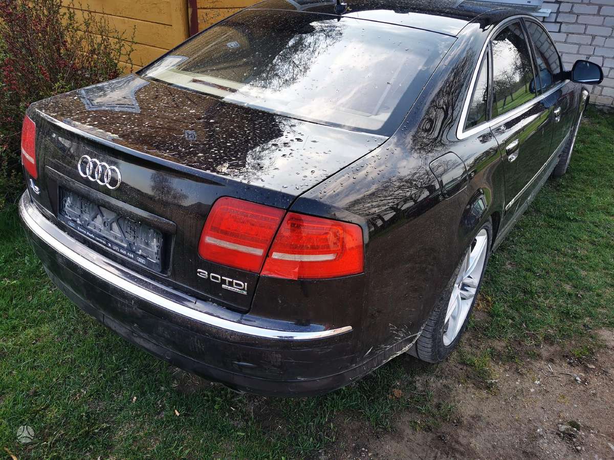 Audi A8 for parts. Europa