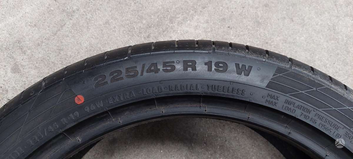 Continental, летние 225/45 R19