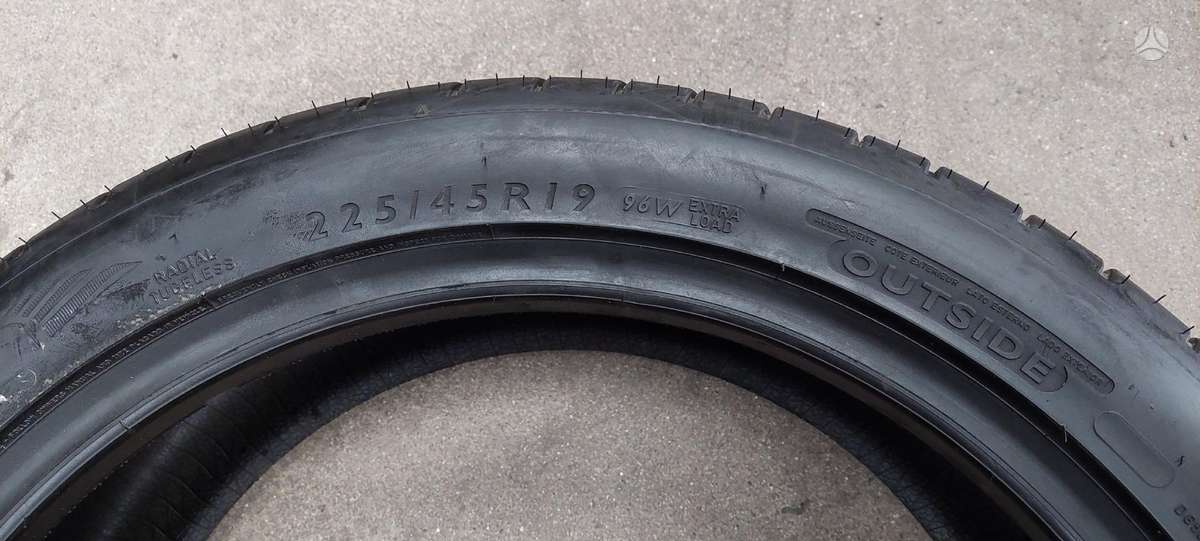 Dunlop, vasarinės 225/45 R19