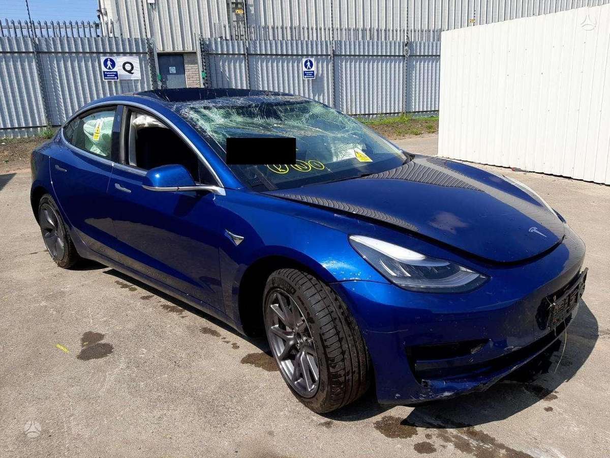 Tesla Model 3 по частям