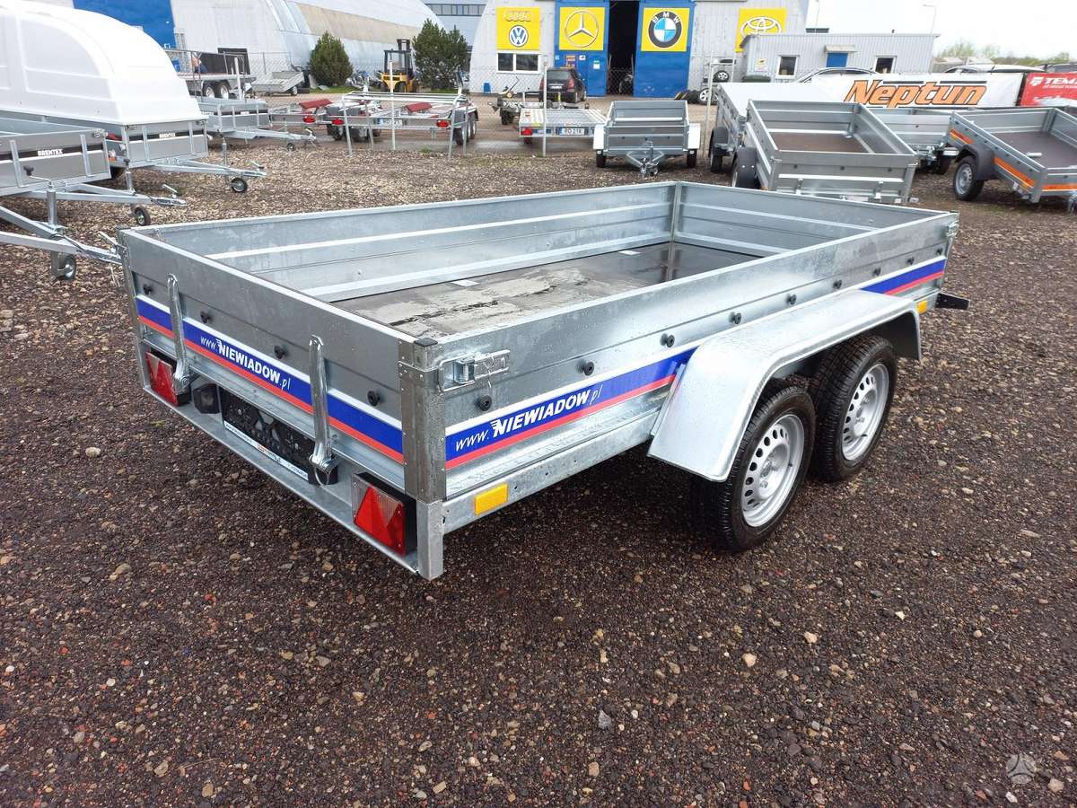 Niewiadow BD7530T, passenger car trailers