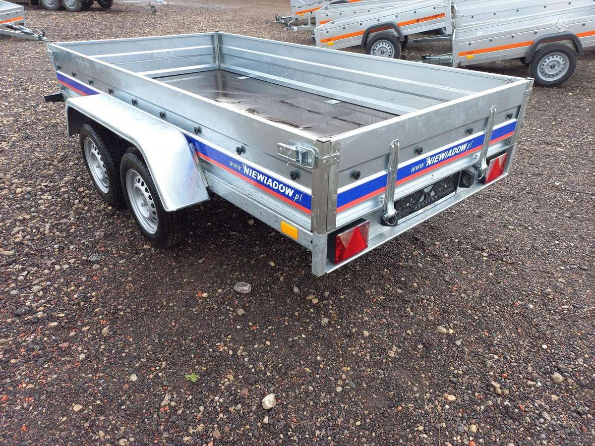 Niewiadow BD7530T, passenger car trailers