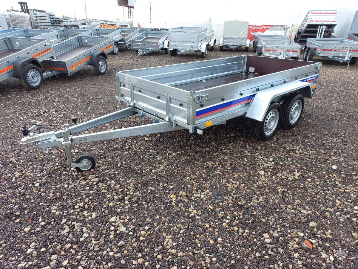 Niewiadow BD7530T, passenger car trailers