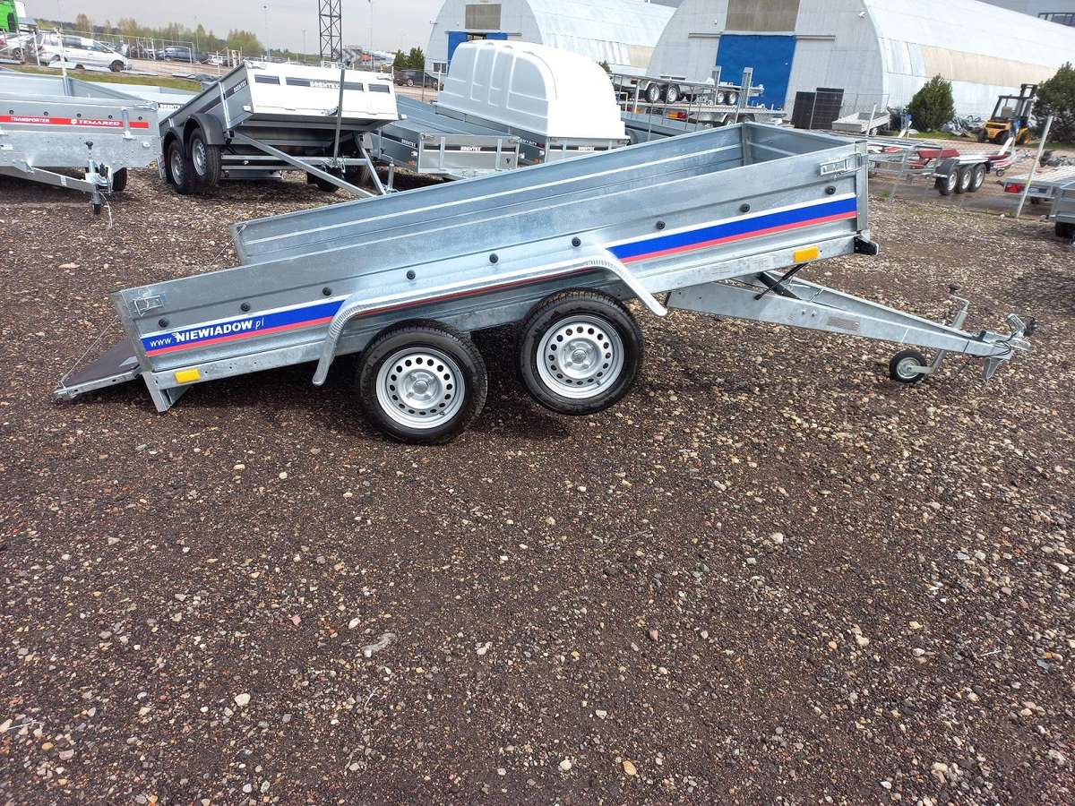 Niewiadow BD7530T, passenger car trailers