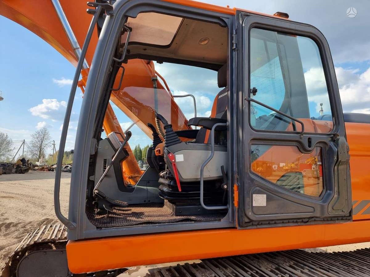 Doosan DX 225LC-3, экскаваторы