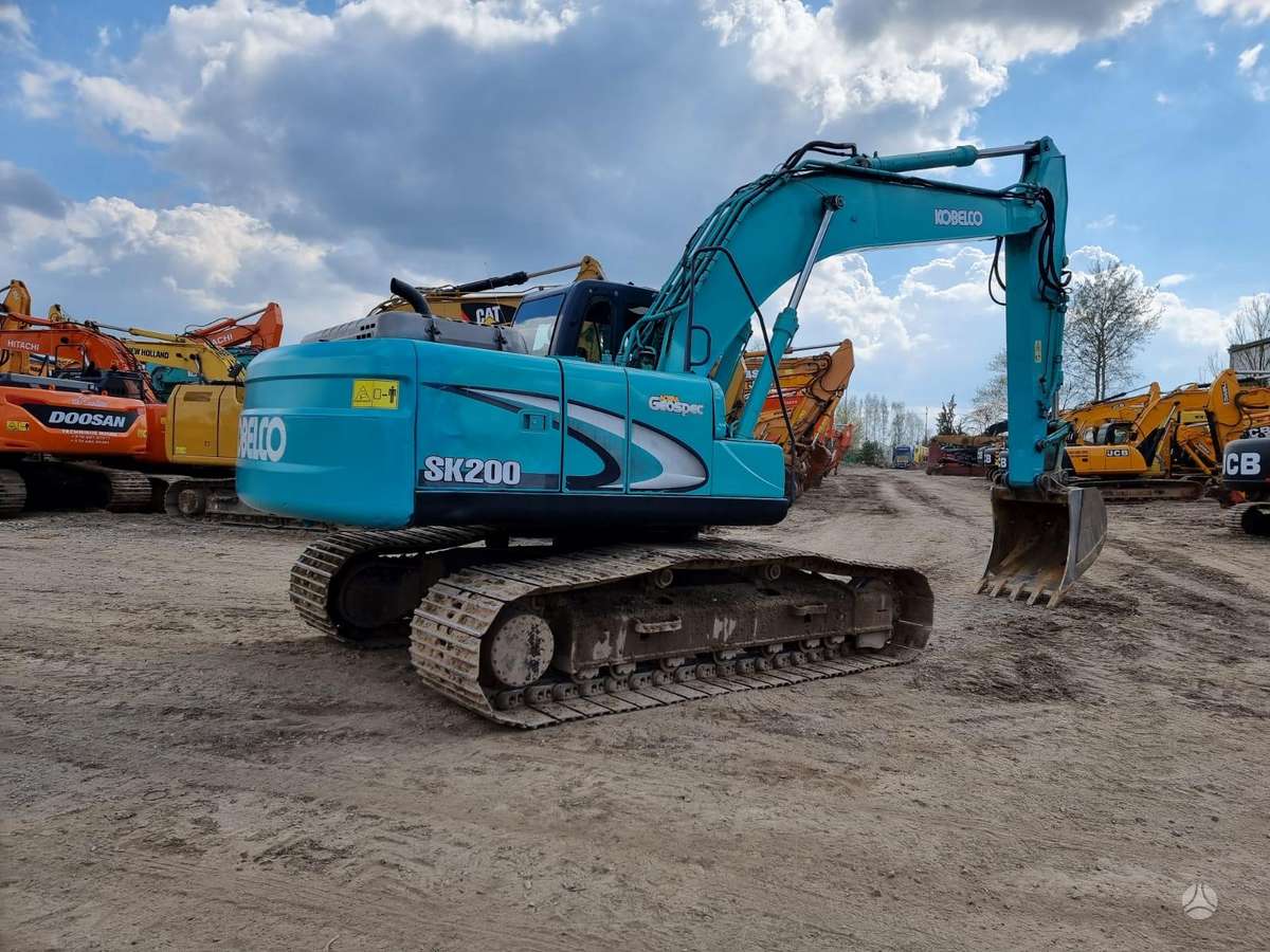 Kobelco SK200LC-8, ekskavatoriai