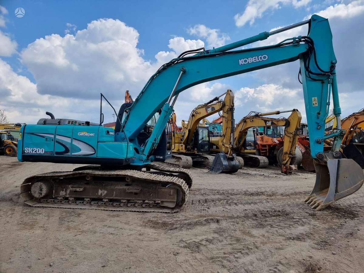 Kobelco SK200LC-8, ekskavatoriai