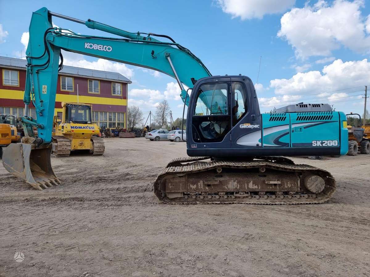 Kobelco SK200LC-8, ekskavatoriai