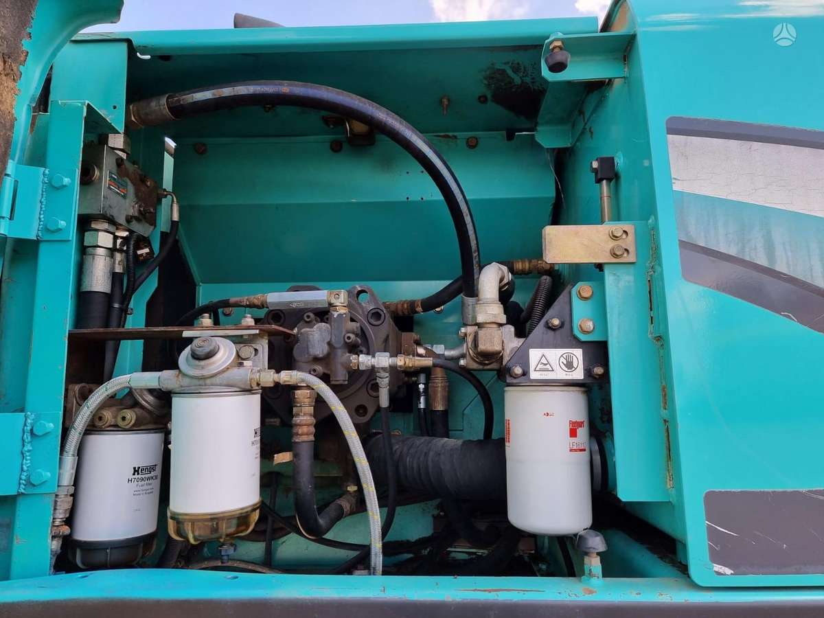 Kobelco SK200LC-8, ekskavatoriai