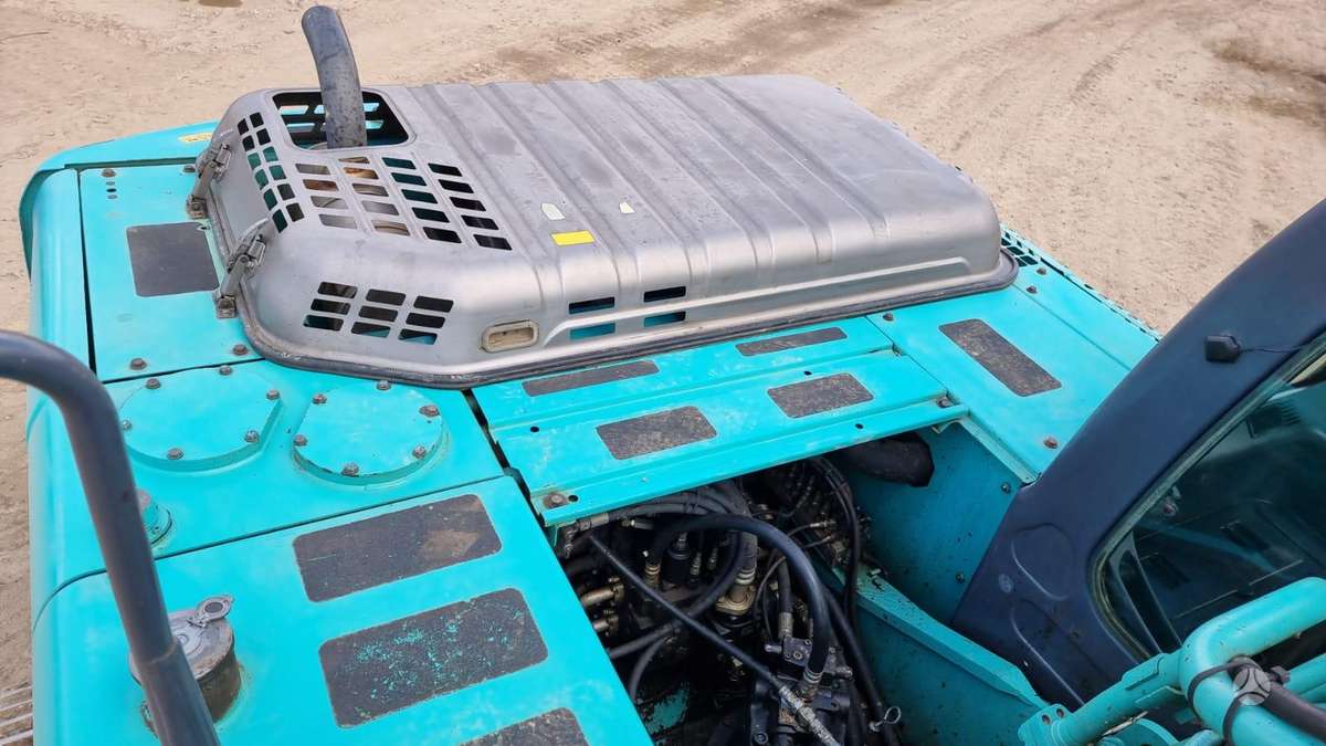 Kobelco SK200LC-8, excavator